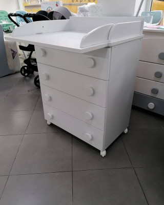 Komoda za bebe sa dodatkom 